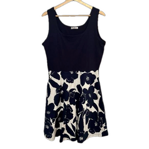 Kira navy and white floral sleeveless midi dress HAS POCKETS